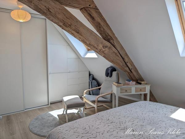 Maison en pierre rénovée avec goût – 148 m² – 4 chambres – Grand garage