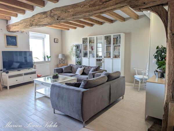 Maison en pierre rénovée avec goût – 148 m² – 4 chambres – Grand garage