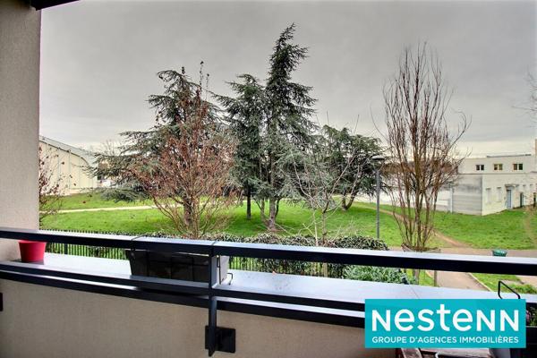 Appartement Meyzieu 4 pièce(s) 77 m2 avec balcon, cave et place de parking sécurisée