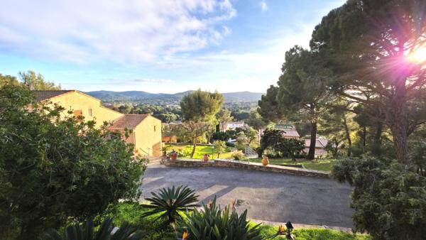 Maison dans Bormes-les-Mimosas