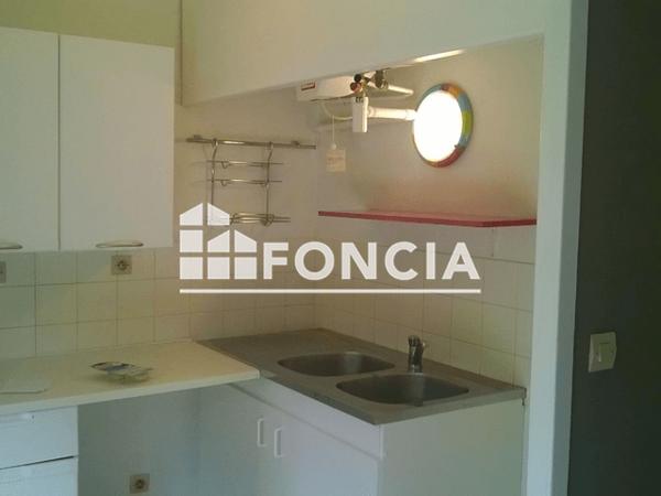 Location Studio 31.27 m² - 4 SQUARE GUY DELFOSSE Rennes 35000