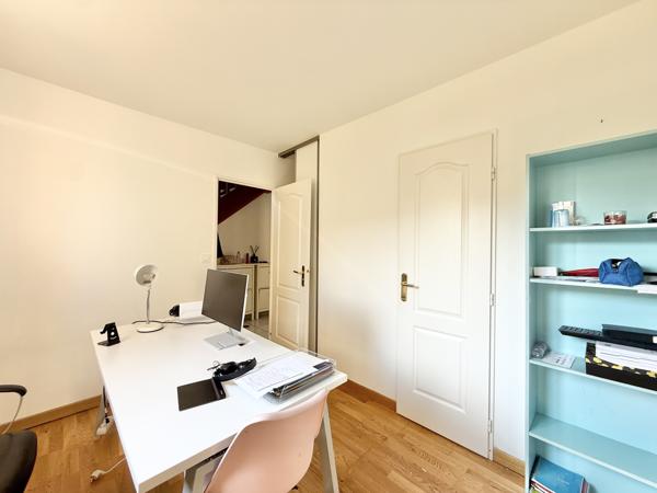 Maison
         8 pièces
        - 150 m² 515 000 € *