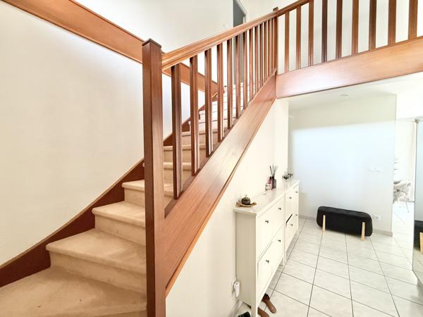 Maison
         8 pièces
        - 150 m² 515 000 € *