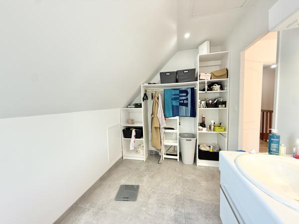 Maison
         8 pièces
        - 150 m² 515 000 € *
