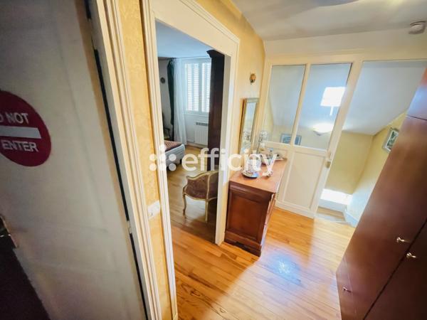 Maison
         4 pièces
        - 112 m² Exclusivité 182 000 € *