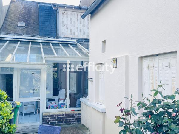 Maison
         4 pièces
        - 112 m² Exclusivité 182 000 € *