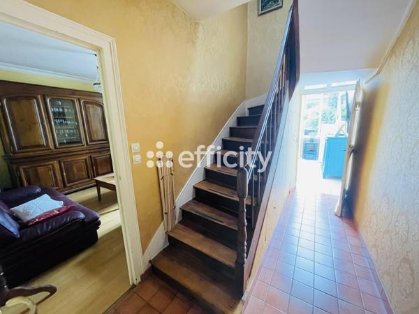 Maison
         4 pièces
        - 112 m² Exclusivité 182 000 € *