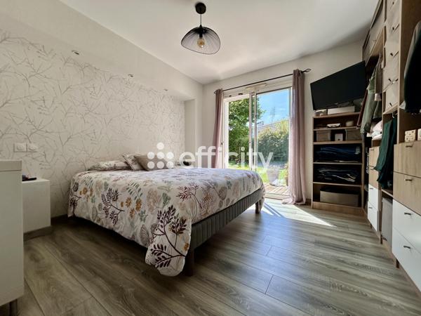 Maison
         6 pièces
        - 130 m² 349 700 € *