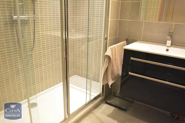 Appartement à louer 2 pièces 49.49m² Nice (06100)