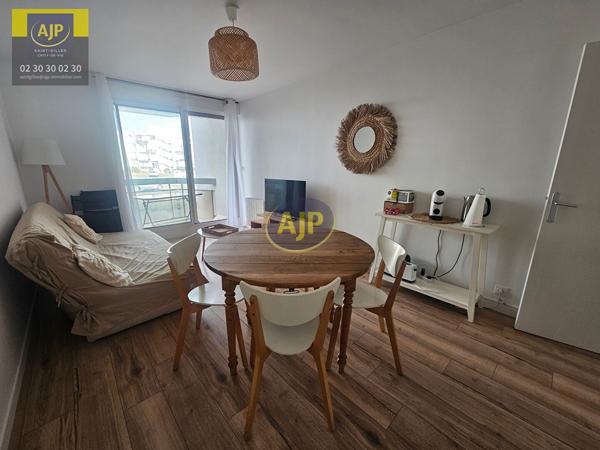 Appartement à louer Saint Gilles Croix De Vie : 2 pièces, 36m² avec 1 chambre(s) à 630€ - AJP Immobilier St-Gilles-Croix-de-Vie