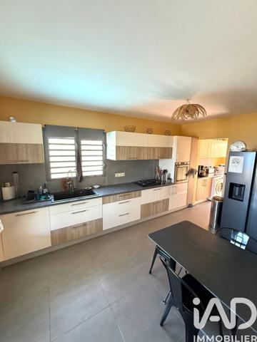 Maison à vendre 6 pièces 180 m² Saint-Pierre
