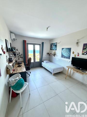 Maison à vendre 6 pièces 180 m² Saint-Pierre