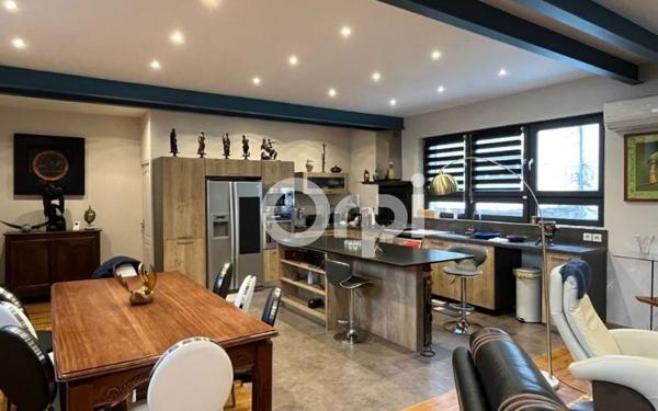 Appartement à vendre    4 pièces • 148,43 m2 Périgueux