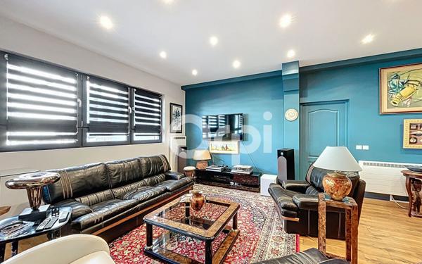 Appartement à vendre    4 pièces • 148,43 m2 Périgueux