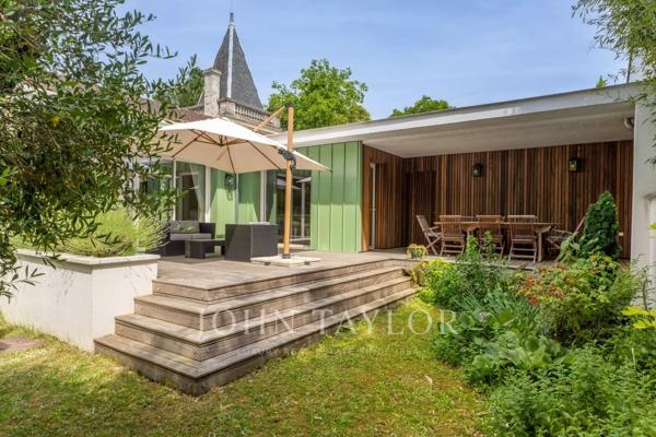 CHARTREUSE RÉNOVÉE PAR ARCHITECTE - CALME – JARDIN – DÉPENDANCE - PISCINE - GARAGE