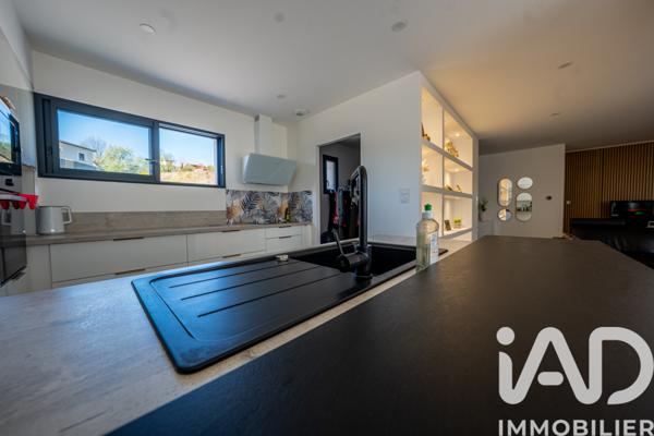Maison à vendre 5 pièces 123,65 m² Lachapelle-sous-Aubenas