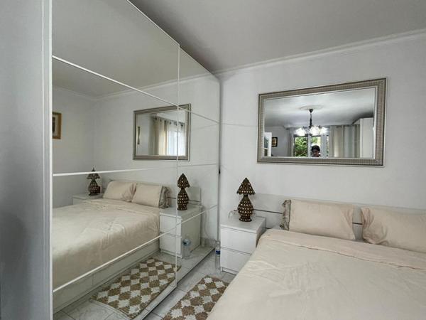 Maison familiale 9 pièces avec jardin - Charme et volumes à Bondy