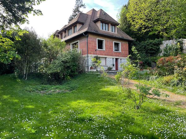 Appartement Saint Germain En Laye 5 pièce(s) 137 m2 €560 000 ** - Référence 17355