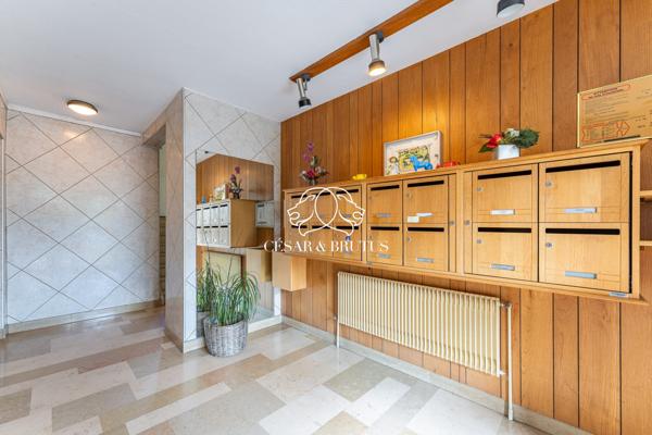 À vendre – Joli T3 à rénover avec balcon et vue dégagée à Oullins.