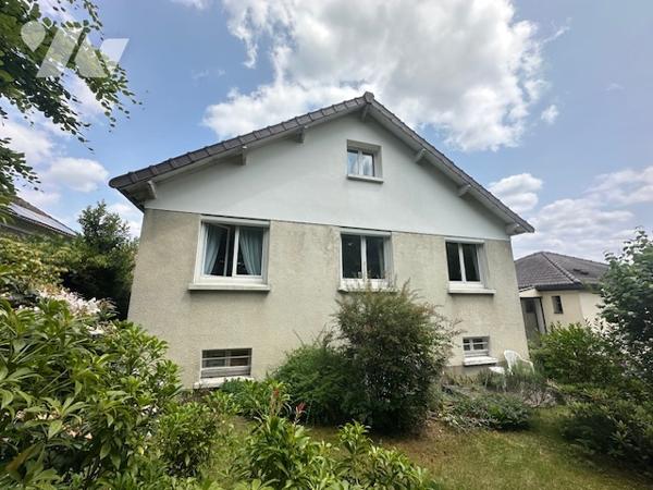 Maison à Vendre à Montmorency (95160) en Val-d'Oise (95), 5 pièces sur terrain de 371 m2