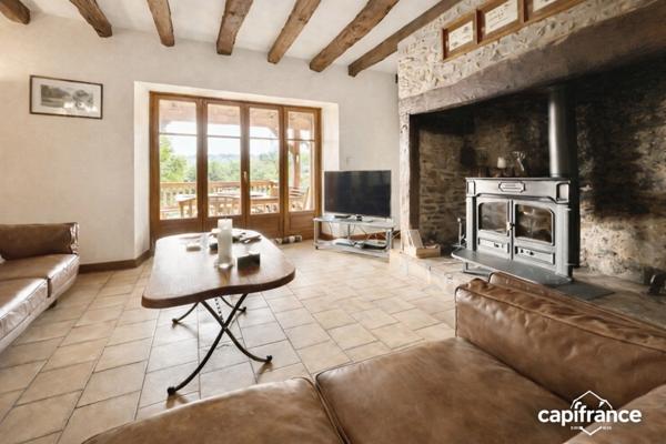 Charmante maison en pierres avec 4 chambres, Beaulieu sur Dordogne