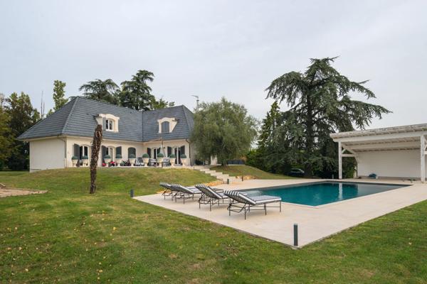 Saint-Symphorien-D'Ozon - Maison meublée et climatisées de 221,53 m² - 4 Chambres - Piscines - Jardin Avec Étang