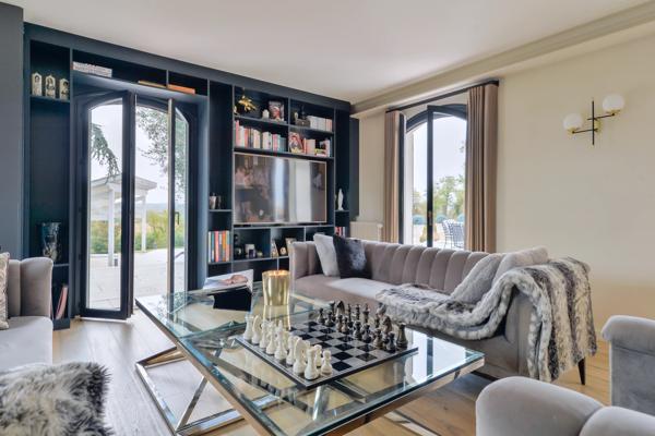 Saint-Symphorien-D'Ozon - Maison meublée et climatisées de 221,53 m² - 4 Chambres - Piscines - Jardin Avec Étang
