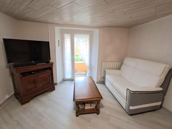 Maison individuelle de type 4 avec grange.