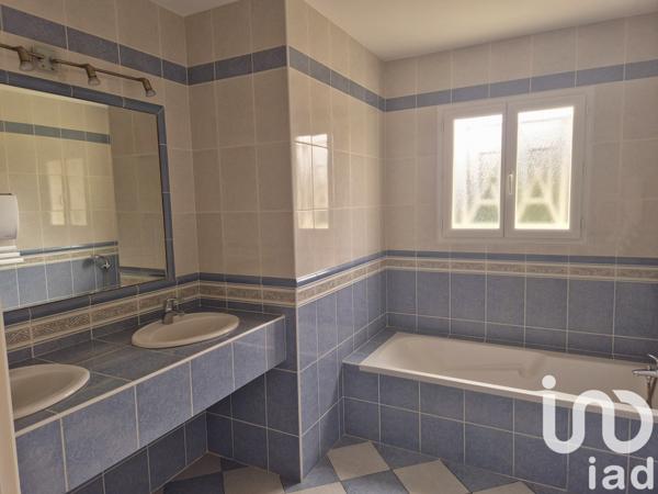 Maison à vendre 5 pièces 131 m² Roquefort