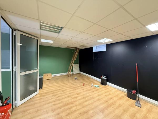 Location Local commercial 5 pièces 94 m2 à Bourgoin-Jallieu