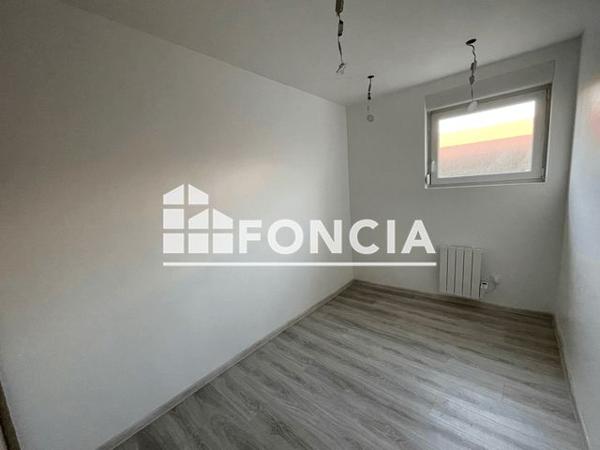 Location Appartement 3 pièces 58.22 m² - 8 RUE DE LA GARE Uckange 57270