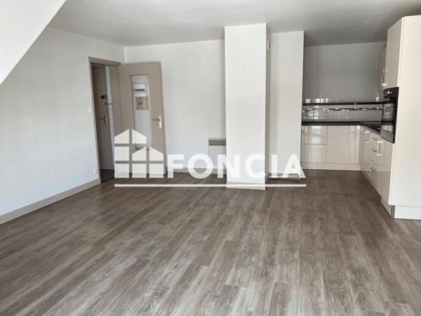 Location Appartement 2 pièces 52.14 m² - 14 RUE TOUL AL LAER Quimper 29000