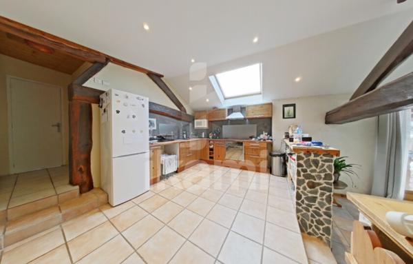 Maison de 221 m²