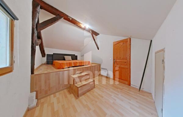 Maison de 221 m²