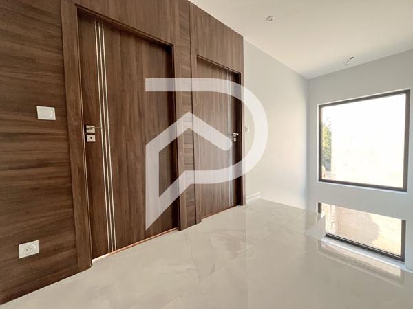 Maison 10 pièces 210 m2