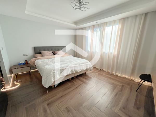 Maison 10 pièces 210 m2