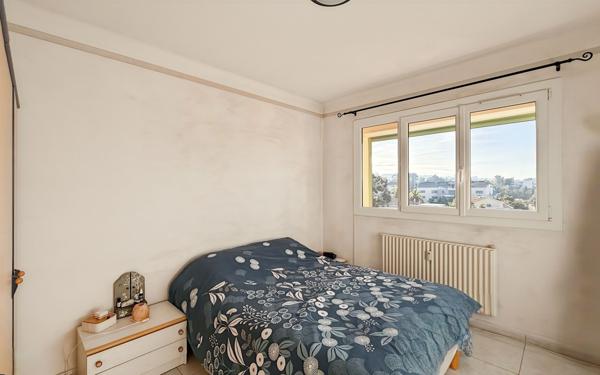 Appartement à vendre    4 pièces • 71,60 m2 Saint-Raphaël