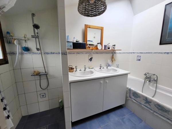 Maison à vendre 5 pièces à MORGAT (29)