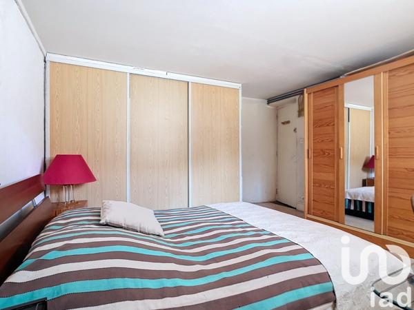 Maison traditionnelle 6 pièces de 168 m² à Chassieu (69680)