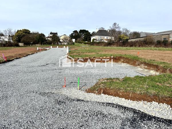 Terrain viabilisé avec tout à l'égout PRET À CONSTRUIRE