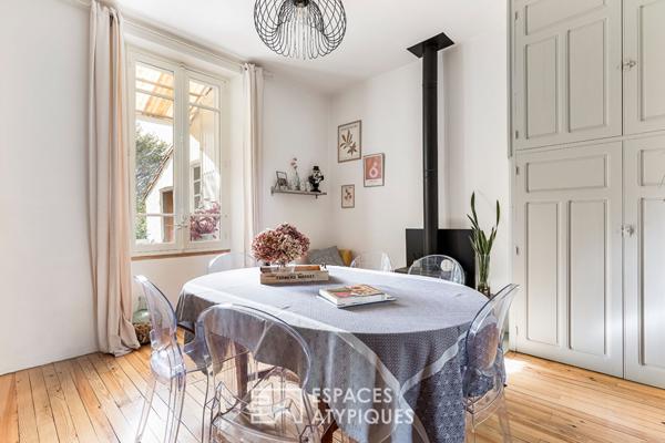 Maison de ville avec jardin, piscine et garage