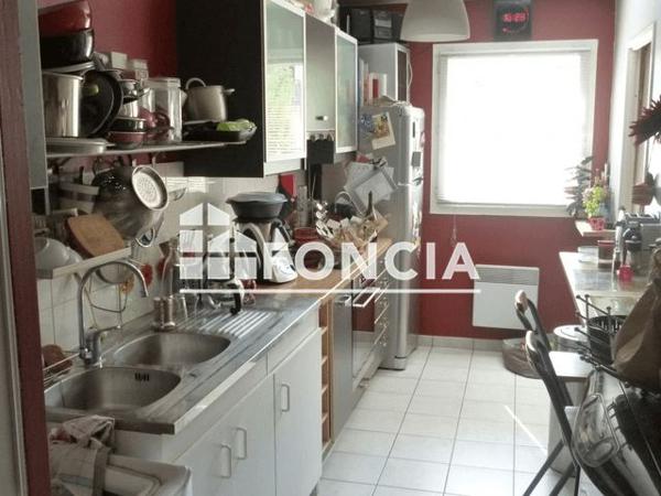 Location Appartement 3 pièces 68.7 m² - 105 QUAI DES CHEVILLARDS Lille 59000