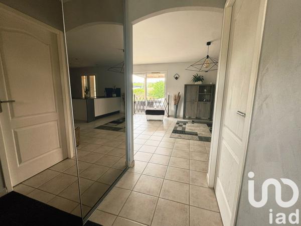 Maison à vendre 8 pièces 194 m² Châteauneuf-sur-Charente