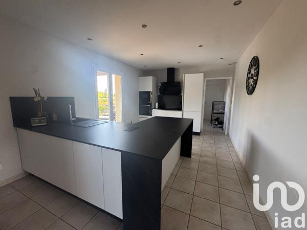 Maison à vendre 8 pièces 194 m² Châteauneuf-sur-Charente