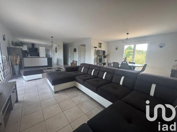 Maison à vendre 8 pièces 194 m² Châteauneuf-sur-Charente