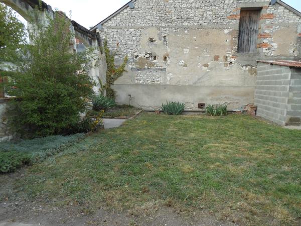 Maison à SAINT GENOU (36500)