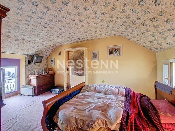 Local d'activité et maison proche Angerville total 124.14 m2