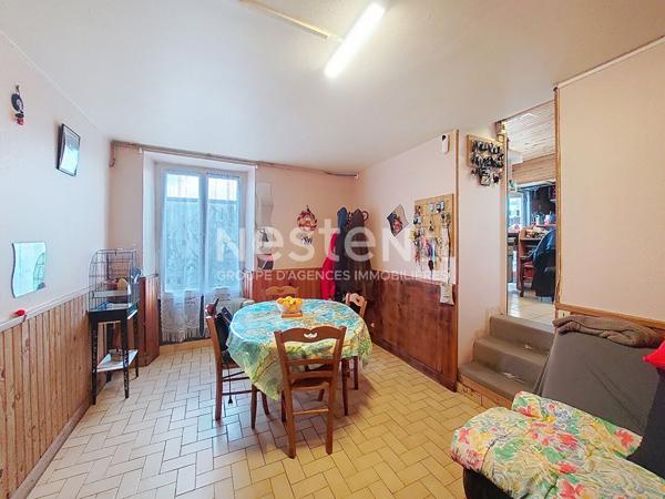 Local d'activité et maison proche Angerville total 124.14 m2