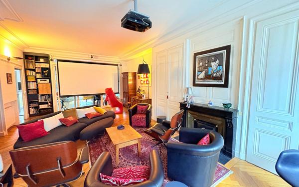 Appartement à vendre    5 pièces • 185 m2 Lyon 7