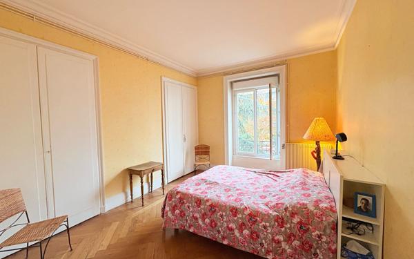 Appartement à vendre    5 pièces • 185 m2 Lyon 7